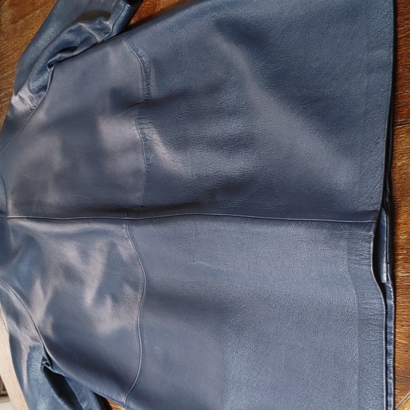 Early 60s Slate Blue Leather Coat Size 6 - Picture 14 of 17